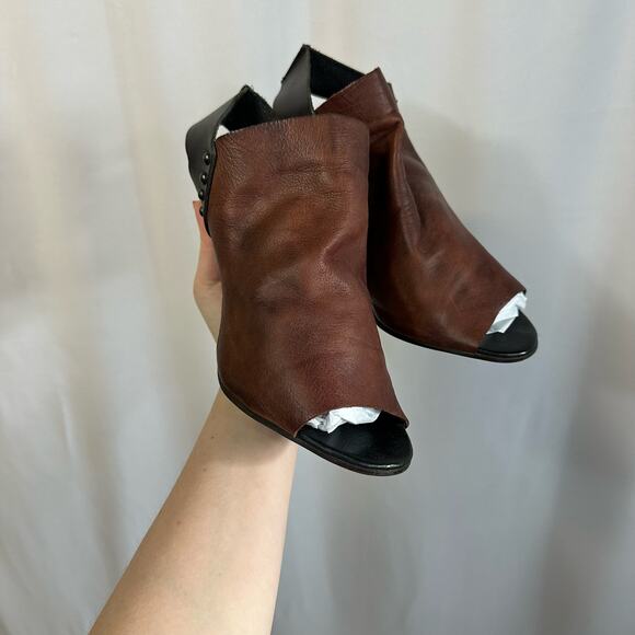 Free People Picture This Brown Black Leather Heel Sandal Wood Block Heel 39/9 - Picture 1 of 7